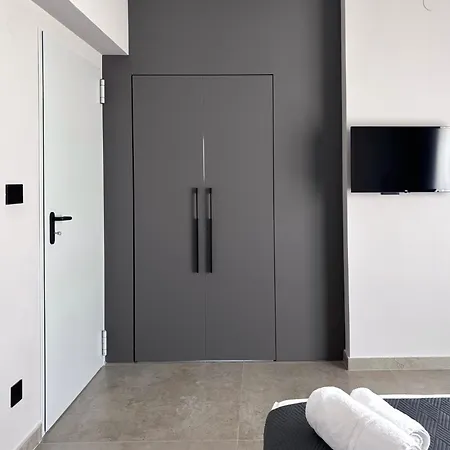 Oikoi - Luxury & Maisonettes Апартамент Костур