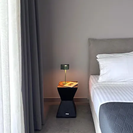 Апартамент Oikoi - Luxury & Maisonettes Костур